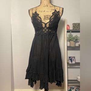 Free People women’s black tank ruffle dress (one size)